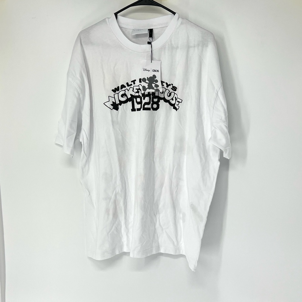 Asos X Disney men’s small t shirt large